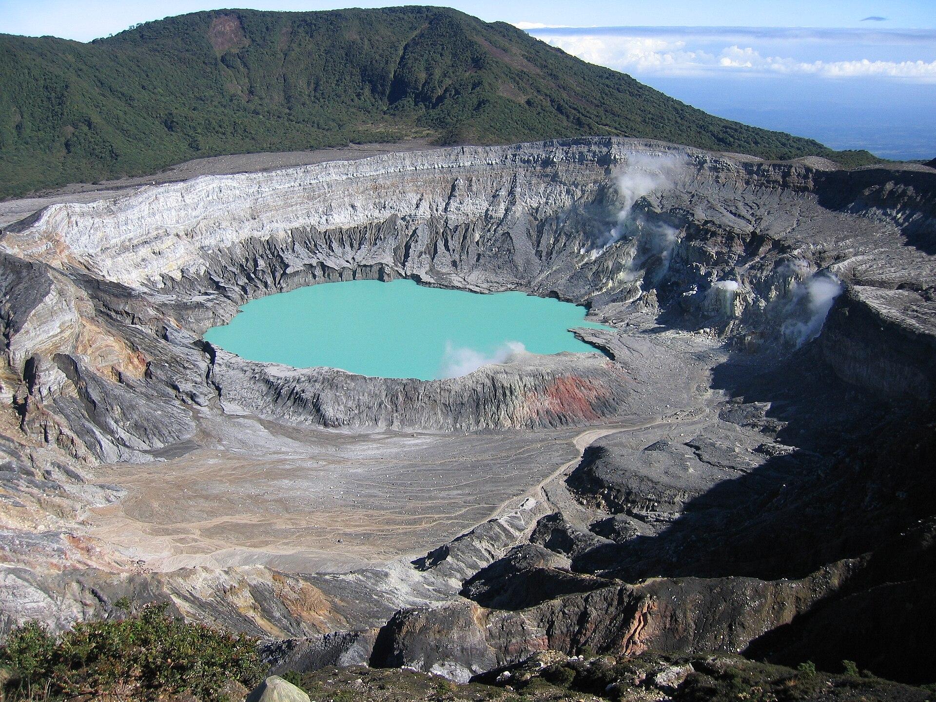 Poás Volcano Day Trip